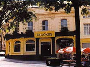 Red Lion Hotel. Luton
