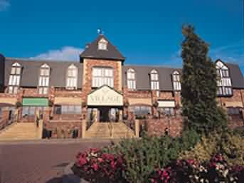 DeVere Village Leisure Hotel Warrington