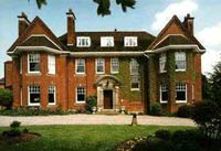 stratford court hotel, on Avon, Warwickshire, England